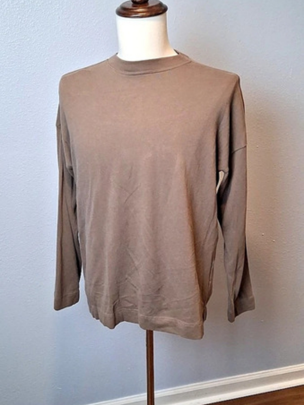 AYR long sleeve tee in Brown Size Medium